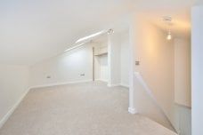 1 bedroom duplex to rent - Photo 4