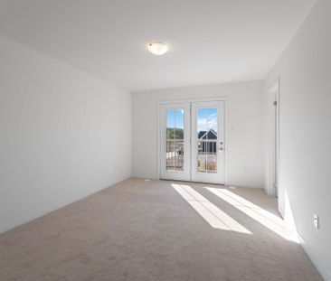 For Lease - 12 Feather Road, Welland, Ontario - Photo 5