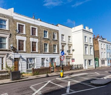 Modern split level 3 bed within a period house by tube & shops - Photo 1