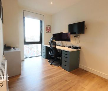 3 bedroom penthouse to rent - Photo 3