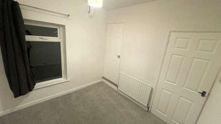 Flaxpiece Road, Clay Cross, Chesterfield, S45 - Photo 2