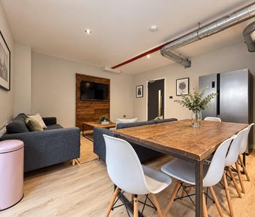 6 bedroom house to rent - Photo 1