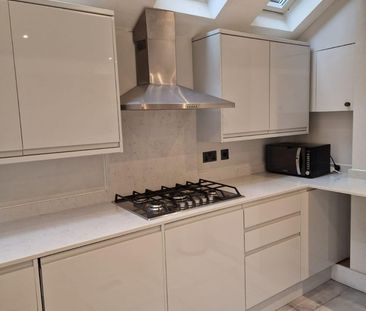 Room in a Shared Flat, Rosebury Road, SW6 - Photo 1