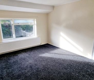 2 bedroom semi-detached house to rent - Photo 4