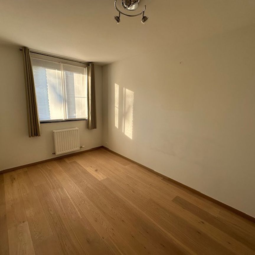 Prachtig , ruim glvl 2 slpk. appartement met garagebox. - Foto 1