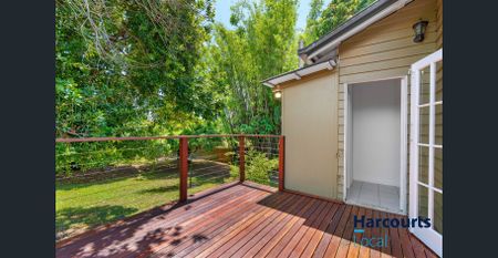 Country Feel. Coastal Living. Character Cottage. - Photo 4