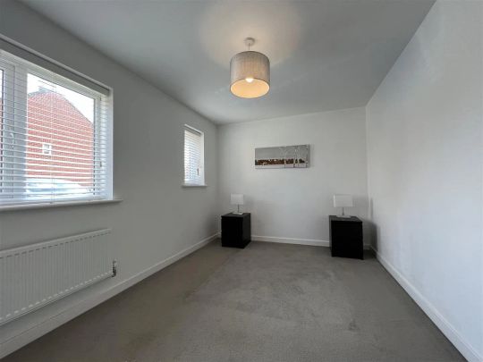 Chapman Drive, Foleshill, Coventry - Photo 1