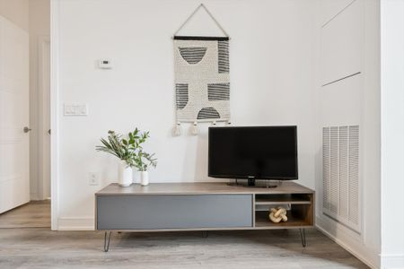 For Lease - 25 Neighbourhood Ln. 1 Lane Unit# 101, Toronto, Ontario - Photo 2