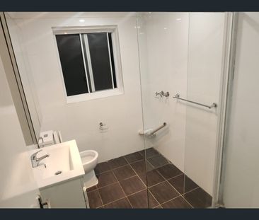 Popular yet quiet location - Photo 2