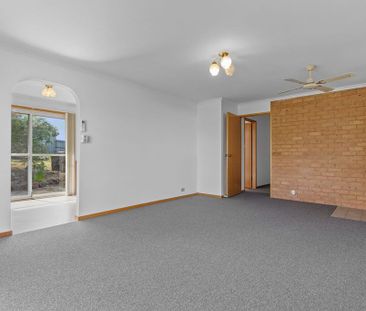 Well-presented and low-maintenance 3-Bedroom Home - Photo 5