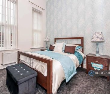 2 bedroom semi-detached house to rent - Photo 4