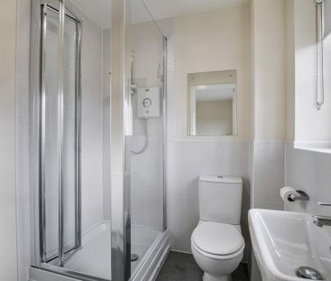 3 bedroom detached house to rent - Photo 2