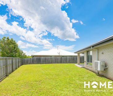 Modern low set pet friendly home - Photo 4