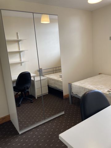 29 Hubert Road - Photo 4