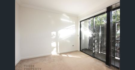 Fantastic Five Dock! - Photo 3