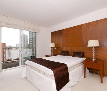 1 bedroom penthouse to rent - Photo 4