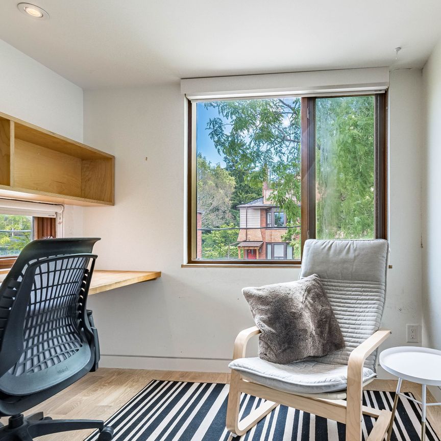 For Lease - 241 Garden Avenue, Toronto, Ontario - Photo 1