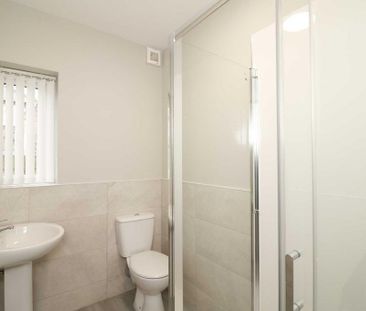 3 bedroom semi-detached house to rent - Photo 5