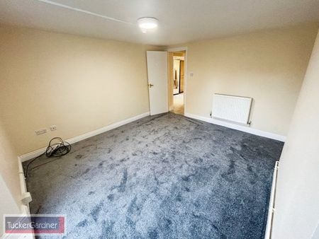 Basement Flat Hills Road, Cambridge - Photo 4