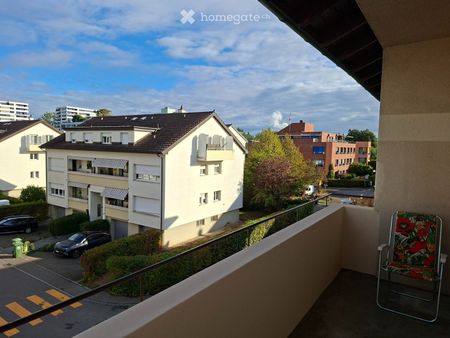 Grosse, charmante+zentrale 4.5-Zi-Whn mit Balkon/renov. - Foto 4