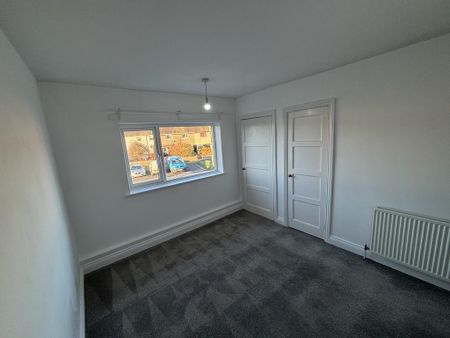 3 bedroom semi-detached house to rent - Photo 5