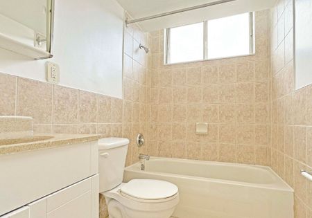 For Lease - 525 Eglinton Avenue Unit# 201, Toronto, Ontario - Photo 4