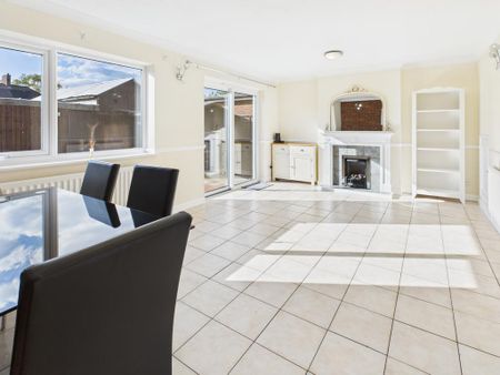 3 bedroom house to rent - Photo 2