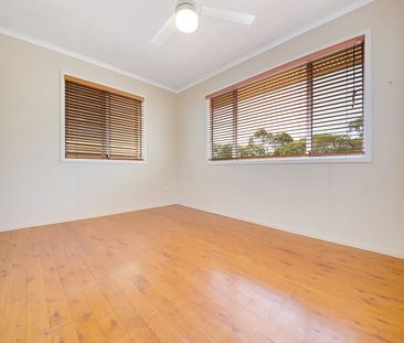 :: BREAK LEASE - NEAT AS A PIN, 3 BEDROOM FAMILY HOME - Photo 2