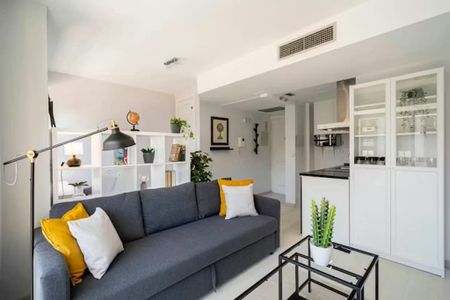 Calle de Sor Ángela de la Cruz, Madrid, Community of Madrid 28020 - Photo 5