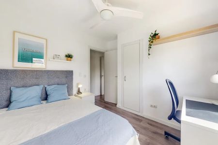 Carrer del Monestir de Poblet, Valencia, Valencian Community 46015 - Photo 2