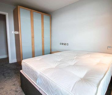 Sovereign Quay, Cardiff Bay, CF10 - Photo 2