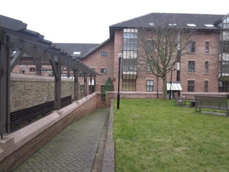 2 bedroom House To Let Total Size: 603 SQ FT - Photo 2