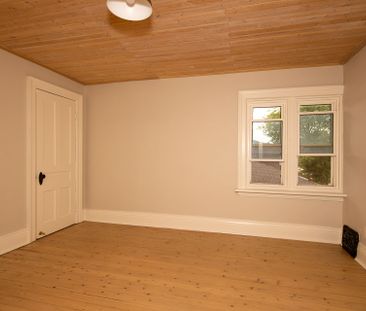 For Lease - 333 Millard Avenue Unit# Upper, Newmarket, Ontario - Photo 6