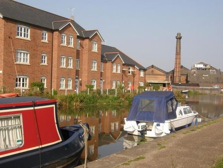 2 bedroom apartment to rent - Photo 5