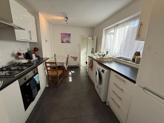 5 bedroom terraced house to rent - Photo 1