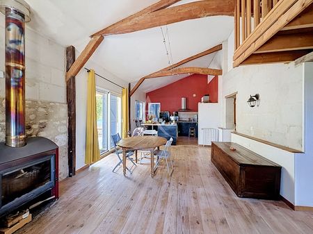 Location Maison 5 pièces 134m² BEAUFORT EN ANJOU 49250 - Photo 2