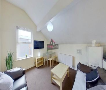3 bedroom flat to rent - Photo 2