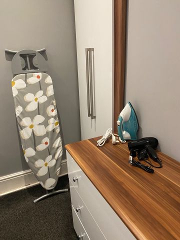 Room in a Shared House, Crescent, M5 - Photo 3