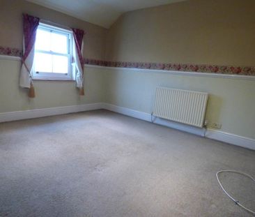 4 bedroom detached house to rent - Photo 6