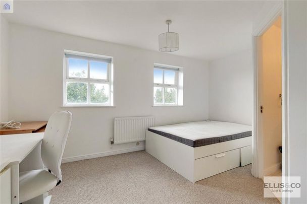 4 bedroom townhouse to rent - Photo 1