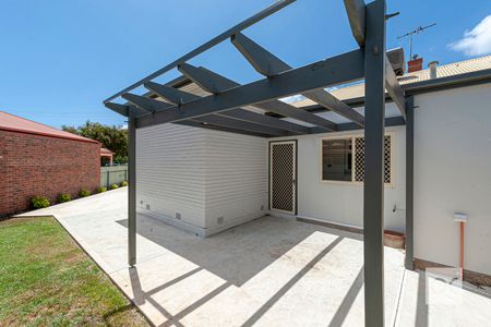 15 Sandville Avenue - Photo 5