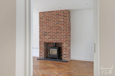 3 bedroom semi-detached house to rent - Photo 2