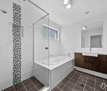 11 Lawson Avenue, Pemulwuy, NSW 2145 - Photo 2