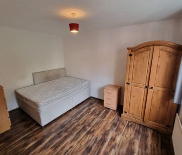 Cromwell Street - Photo 6