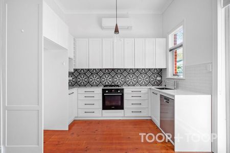 Character Home in prime location! - Photo 2