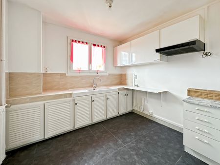 Location appartement 4 pièces, 83.00m², Aubergenville - Photo 2
