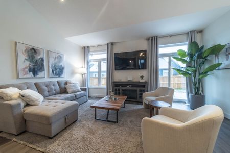 For Lease - 62 Beachwalk Crescent, Fort Erie, Ontario - Photo 2