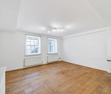 Wandsworth Road, Clapham, London, SW8 - Photo 1