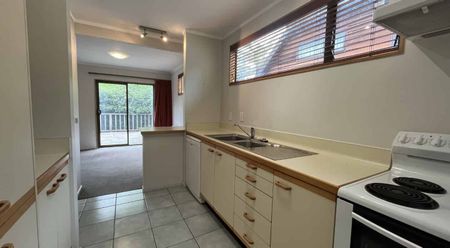 Three Bedrooms, Ngaio - Photo 5