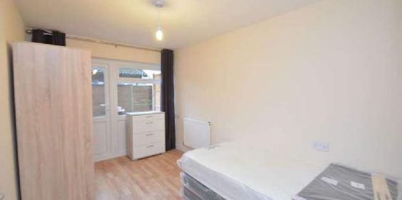 1 bedroom property to rent in Milton Keynes - Photo 3